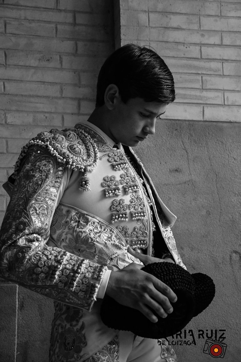 Franfernando_'s tweet photo. Zaragoza... un sueño hecho realidad! Muchas gracias a todos por acompañarme y por tanto cariño. 
📷  @MariaRuizDeLoiz @zuniga_toros @jorgemonserrat_ https://t.co/iwCtPDLeP3