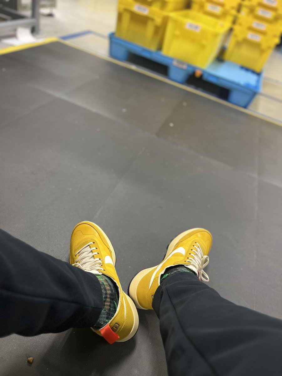 SplashGod_420's tweet photo. Workflow💪🏾💯 #freshfeetfriday #tomsachs #kotd #yoursneakersaredope @Stealth783 coincidentally rocking one of the Rastaclat joints from the PAC-Man pack myself https://t.co/3v9plZGjzv