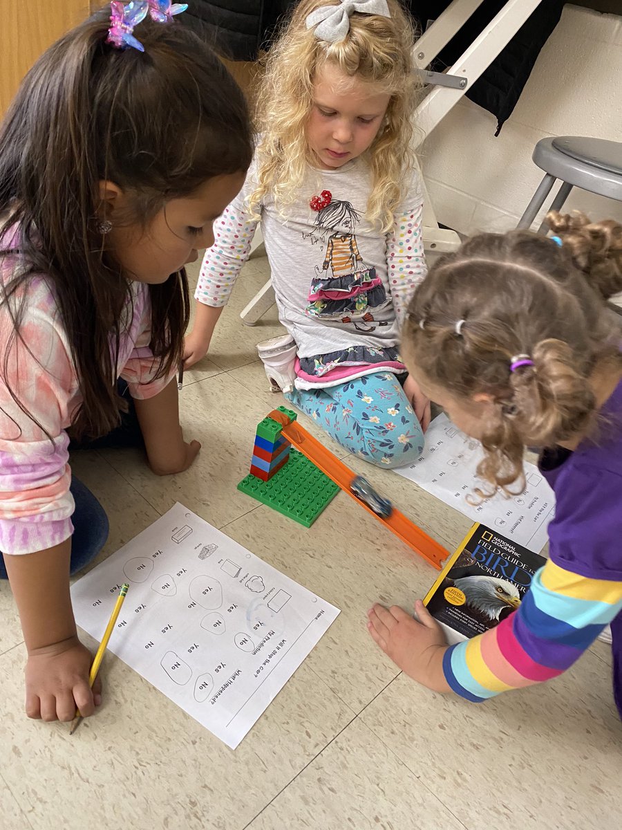 MrsK_STEAMLab's tweet photo. Today in the #EESSTEAMLab the Kinders finished the week with an experiment! They made a hypothesis and tested various materials to see which objects would stop the car. Iβm SO proud of all their hard work this week! https://t.co/BJeiMezuad