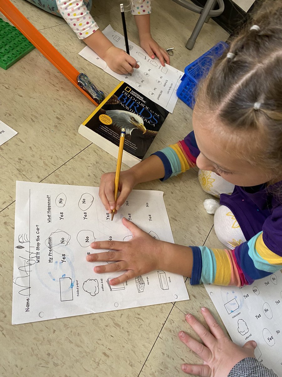 MrsK_STEAMLab's tweet photo. Today in the #EESSTEAMLab the Kinders finished the week with an experiment! They made a hypothesis and tested various materials to see which objects would stop the car. Iβm SO proud of all their hard work this week! https://t.co/BJeiMezuad