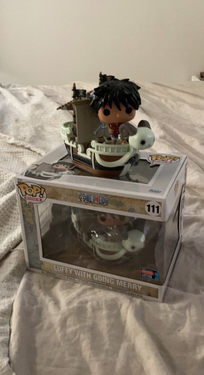 souljaguac's tweet photo. my gf the goat fr she be getting me the best gifts 😫😫 https://t.co/drlwXpYEHi