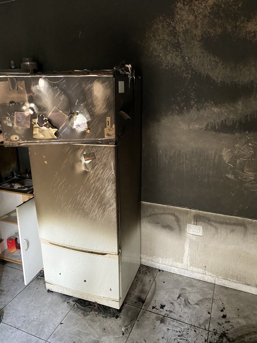maurosm99's tweet photo. Buenas, hago un llamado a la solidaridad!! Mi abuela hoy sufrió el incendio de su casa y perdió absolutamente todo, cualquier ayuda económica o material sirve y en caso de no poder, compartiendo tmb nos dan una mano.
cbu: 0000003100004268321341 alias: https://t.co/qJV1IcIHDg https://t.co/B18eXESe3X