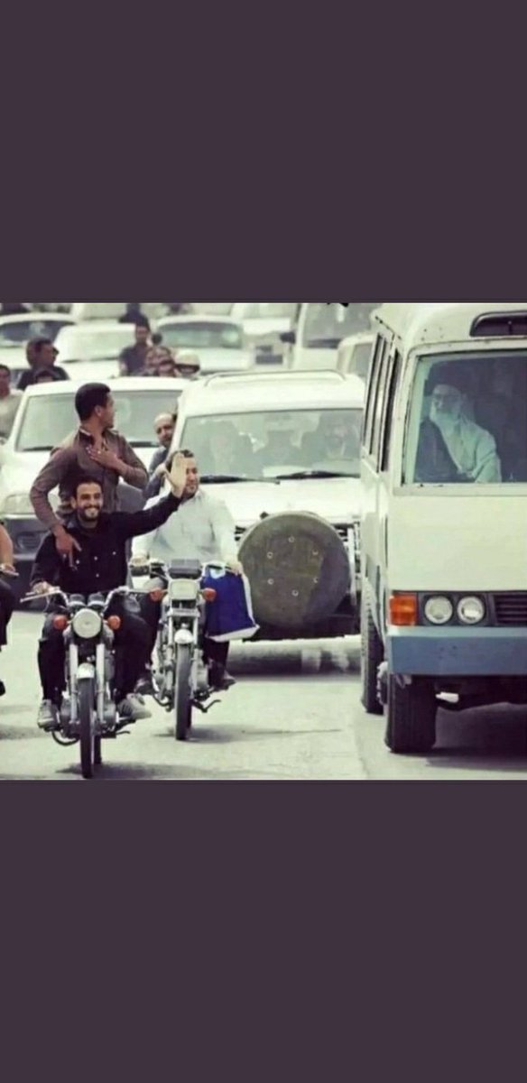 erfan__19's tweet photo. @MirzaJavad_ir اگر چاکرم عکس بود😁
#لبیک_یا_خامنه_ای https://t.co/Vw55xtzdy8