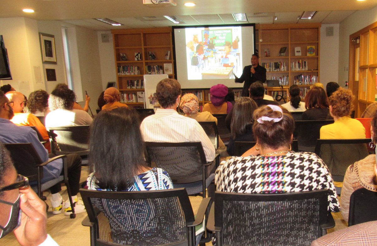 Awesome book launch @macalester with Dr. Brian Lozenski and his new book “My Emancipation Don’t Fit Your Equation: Critical Enactments of Black Education in the US”  #MulticulturalEducation #EducationalStudies #historyofeducationinUSA #heymac @BrillPublishing