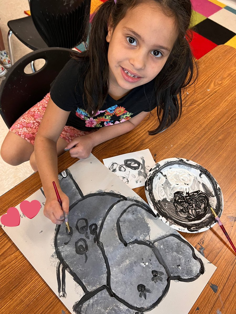 Glittergal_TM's tweet photo. We are wild about art, painting and @ClearElementary #thesefaces! 1st grade #elephants @comalfinearts #artlove @JanelleMHardin https://t.co/Kcs4Mb1D28