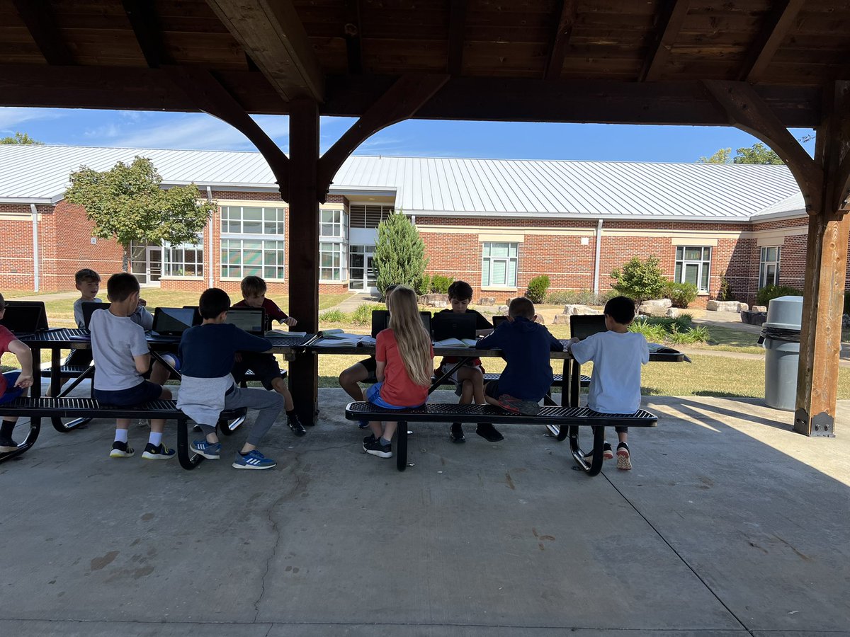 Fun afternoon working on our essays outside. <a href="/principalwebb/">Don Webb</a> <a href="/StefiWickers41/">Stefi Wicker Slewitzke</a> <a href="/MsPlattnerFifth/">Keri Plattner</a> #iteachfifth