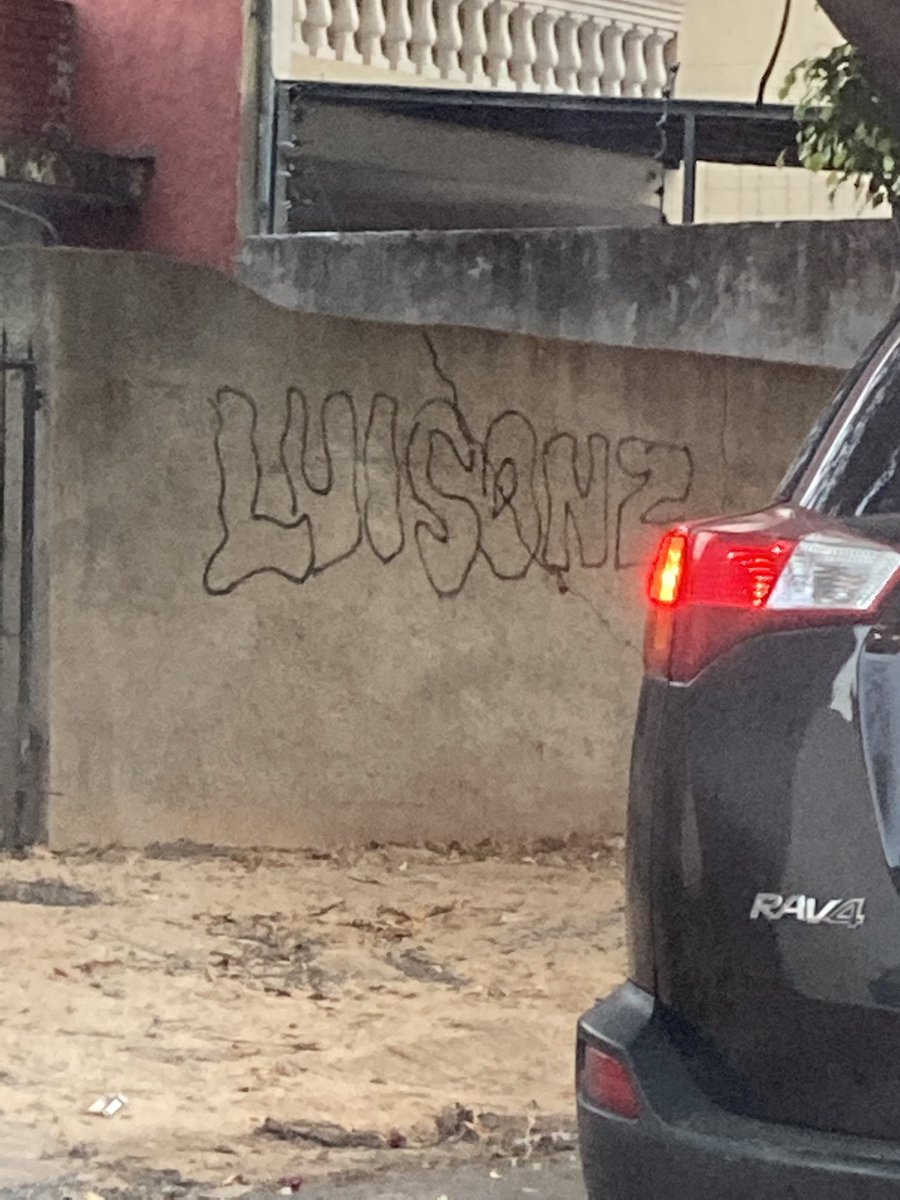 Ananananalon tweet media