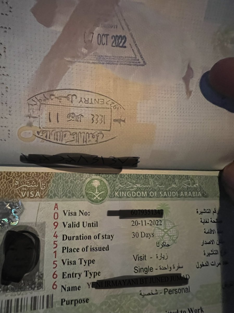 Abosaudd99's tweet photo. وصول عاملات من اندونيسيا هذا اليوم 7 اكتوبر الى مطار الرياض .. اتمنى لهم التوفيق والسداد #يوم_الجمعة https://t.co/rlZrSm7cq1