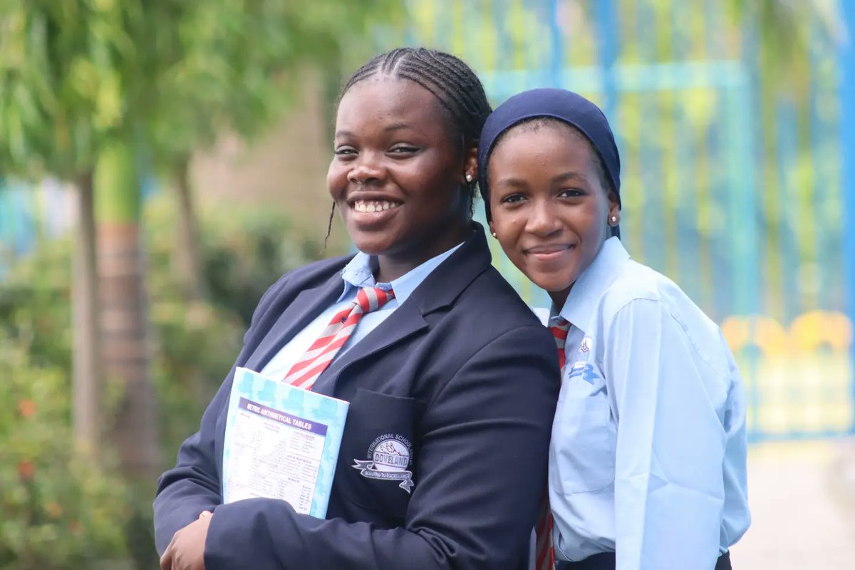 DovelandHighSch's tweet photo. Just for today, we smiled a little more!
#WorldSmileDay LoveDoveland #ExcellentSchool @teechukwu @DovelandSS @Johnny_Chukwu
@NazJc @RichardsObama https://t.co/8F6tBdOb4N