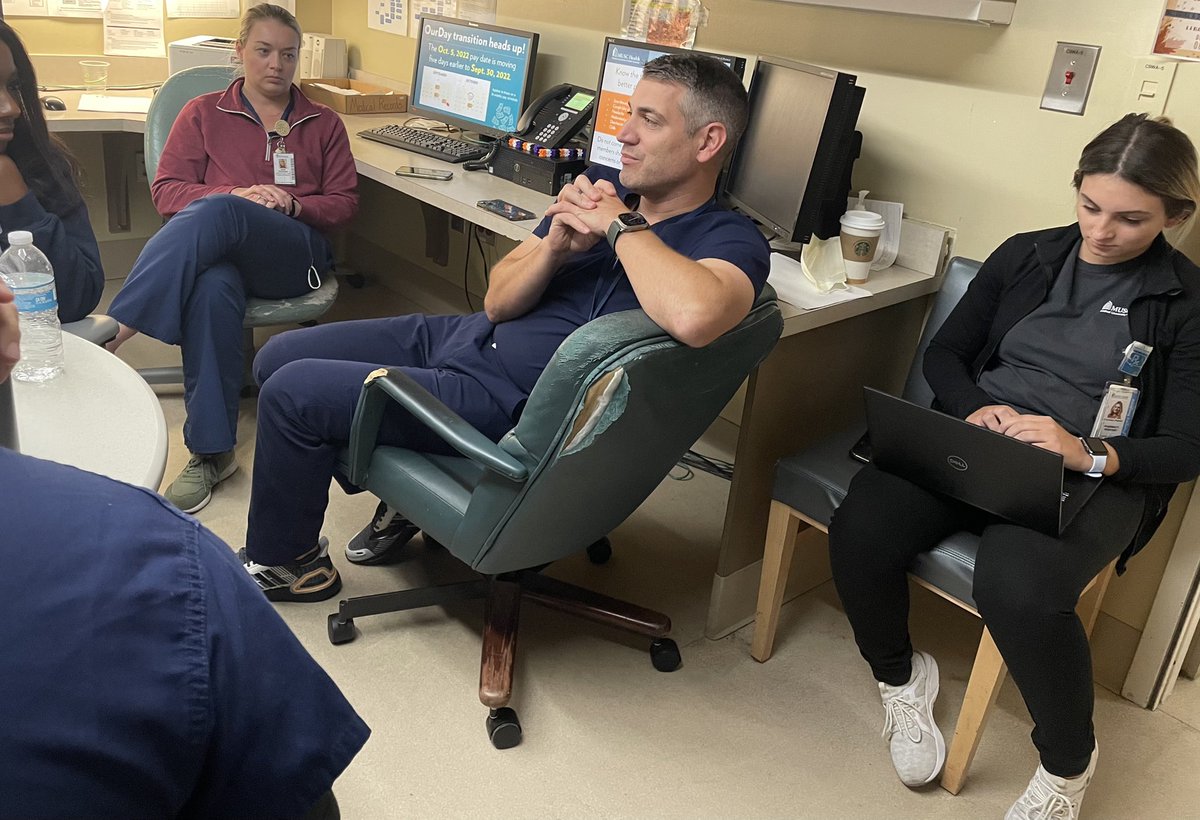 HolyCityNCC's tweet photo. Medical students, residents, APPs and fellows having great teaching time with @cmandrewsmd!
#ICH #Neurocritical #NeuroICU #TeachingTime https://t.co/d1fhSXmccc