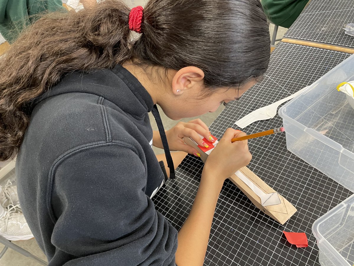 Pine Crest Middle School tweet media