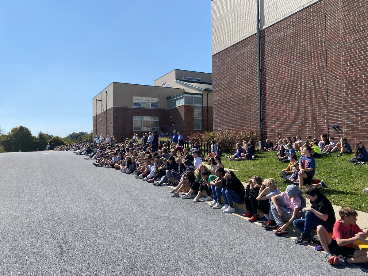 Chris Hynes tweet media