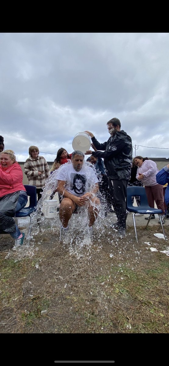 MadameMacKay's tweet photo. After reaching their fundraising goal to support the Terry Fox Run, the students finally got to see what they’ve been waiting for! Giant thank-you to everyone that helped to make all this happen! @GoodfellowPS @GPSMrZ @MatthewRosar @CalabrettaJenn @Rhonduhl https://t.co/TlF278Ynqf