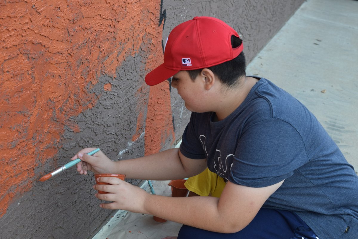 CartwrightSD's tweet photo. A huge thank you to @PHXRisingFC and @StateFortyEight for sponsoring this incredible Beautification Project @StarlightPark1! We are so grateful to have such amazing partners to help improve our campuses. Thank you! #oneteamunafamilia #RisingAsOne #StateFortyEight https://t.co/ZOnprbpbmp