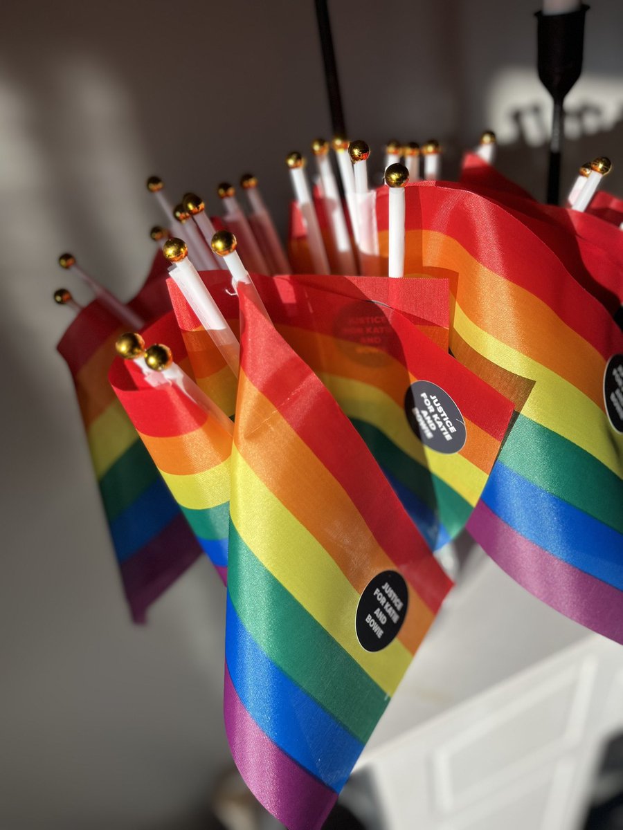 MelissaCrisp7's tweet photo. Prepping for #prideatlanta 
#katiejanness 
@paynelindsey #pride #AtlantaPride #atlanta https://t.co/O4acb2aqXP