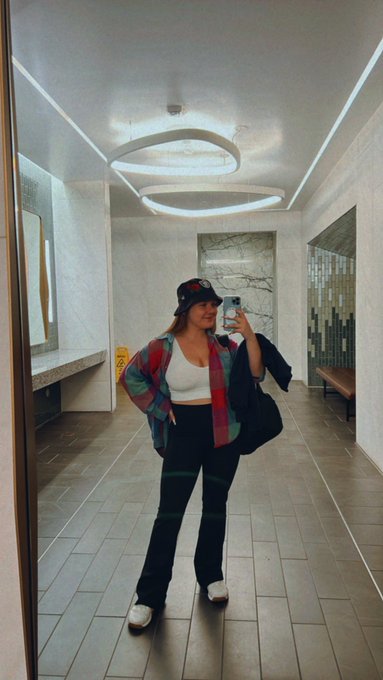 Flight fit ✈️✈️ https://t.co/6V6dJeV9nC<a href="/tag/onlyfans"class="tags"><span>#onlyfans</span></a>