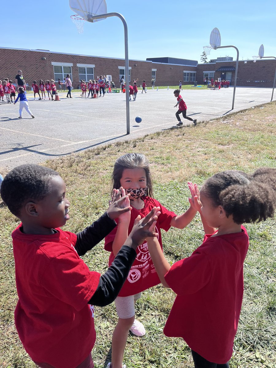 Kelsey Laird tweet media