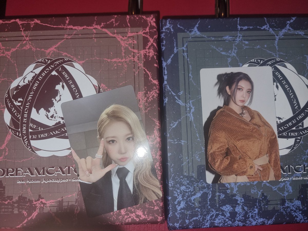 summyjadevu's tweet photo. Dreamcatcher Giveaway!

Since our girls are coming to Europe next month I'll do a giveaway!

4 winners!
-one sealed album
-2 opened albums with one pc
-1 dami pc

Rules:
-rt and like
-comment 1 friend 

Ends 23th November
I'll give them away at the Paris venue

Good luck! https://t.co/jmBJx5Mv4V