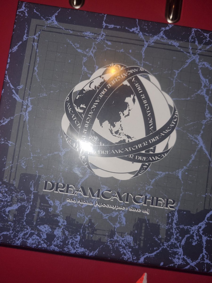 summyjadevu's tweet photo. Dreamcatcher Giveaway!

Since our girls are coming to Europe next month I'll do a giveaway!

4 winners!
-one sealed album
-2 opened albums with one pc
-1 dami pc

Rules:
-rt and like
-comment 1 friend 

Ends 23th November
I'll give them away at the Paris venue

Good luck! https://t.co/jmBJx5Mv4V
