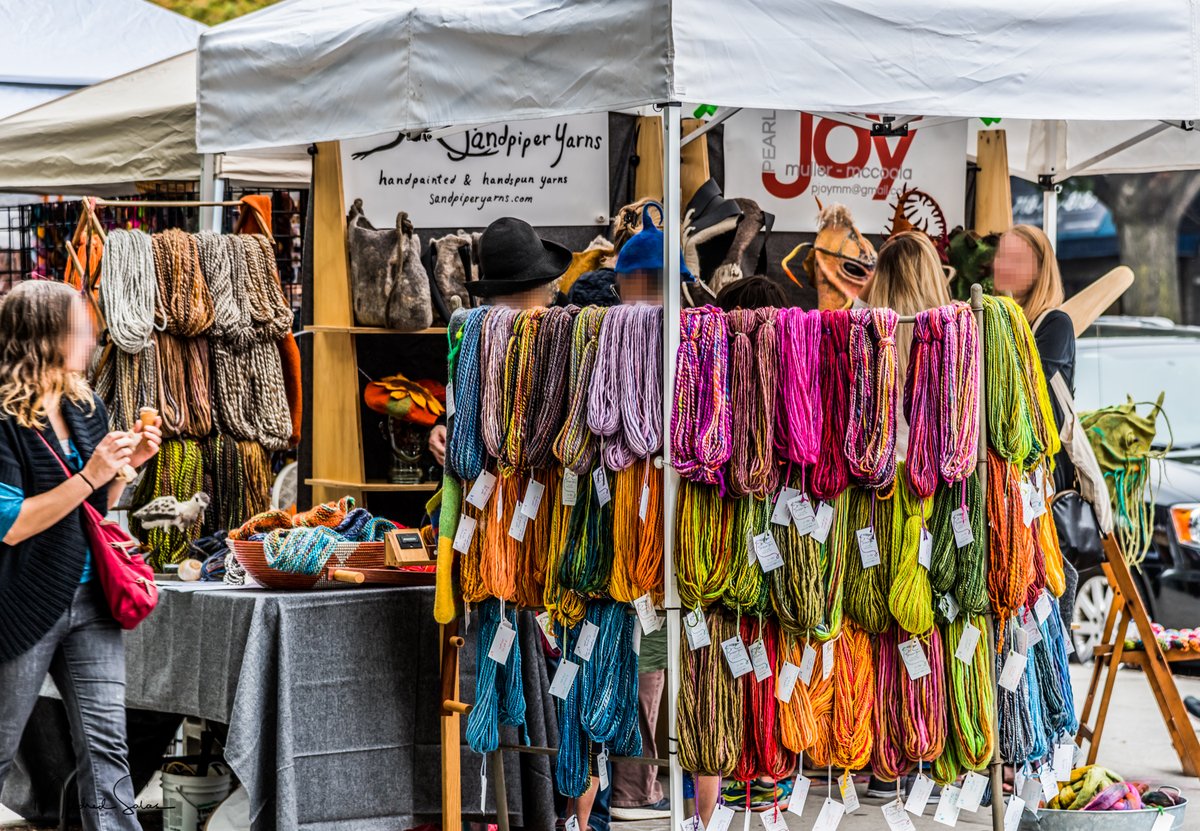 OSHBklyn's tweet photo. Today 10/8 is a big day for fiber arts at OSH!
Shop the @KingsCountyFest 10-5
See #Belonging in the Great Room 10-12
Experience the #TreeChuang in our front yard & the #YarnBomb on 4th Ave all day https://t.co/FBZjk59m9i