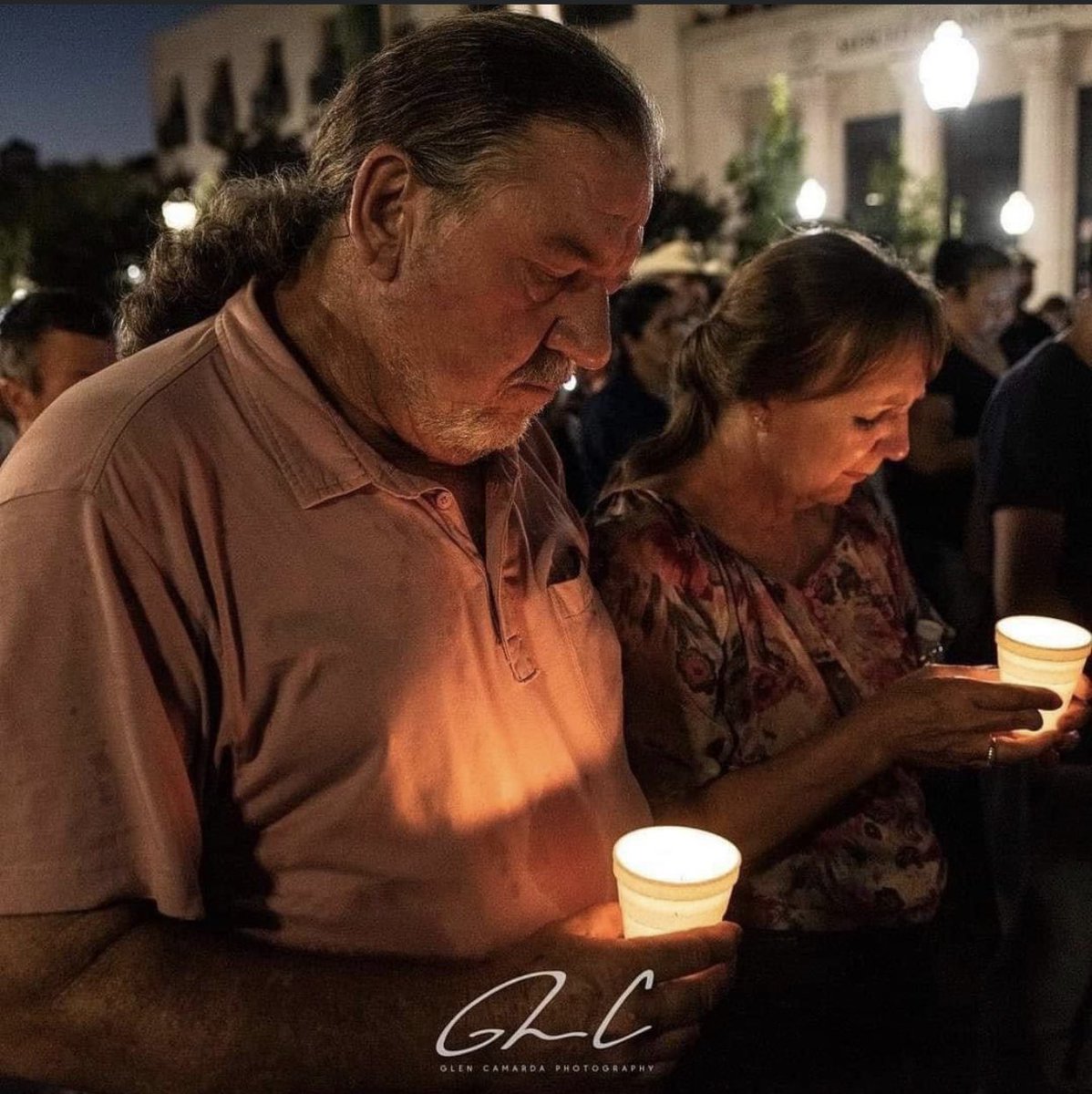 jobanchandi2's tweet photo. Candlelight vigils in the loving memory of Dheri family, waheguru keep them in paradise!!
#justice #MercedKidnapping
#AllLivesMatter @PunjabiRadioUSA https://t.co/PmOJnhmyV2