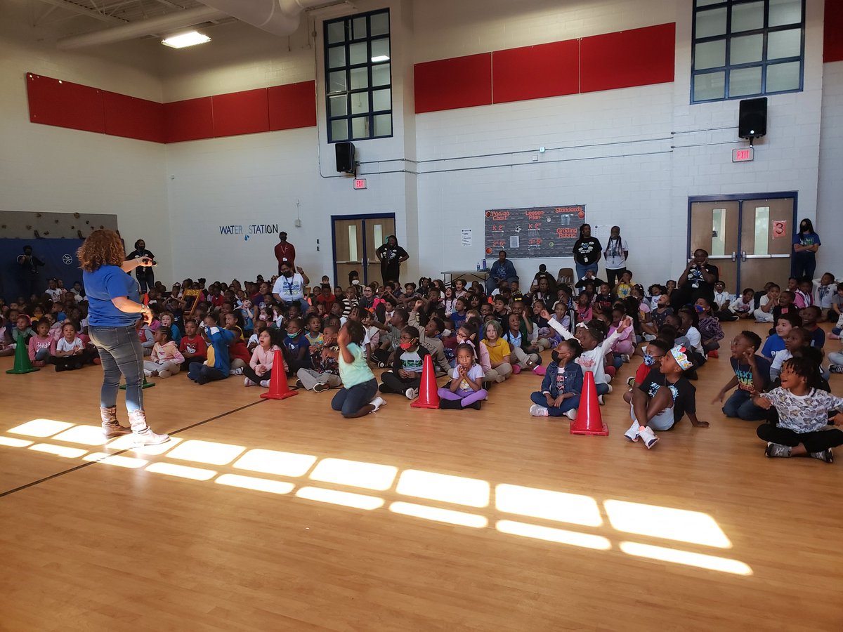 Alma Loredo (@learnwithloredo) on Twitter photo Today was our first PBIS Town Hall and it was a success!! Enjoyed celebrating our <a href="/ecwestwildcats/">Evoline C. West</a> students. โค Today was our first PBIS Town Hall and it was a success!! Enjoyed celebrating our <a href="/ecwestwildcats/">Evoline C. West</a> students. โค
