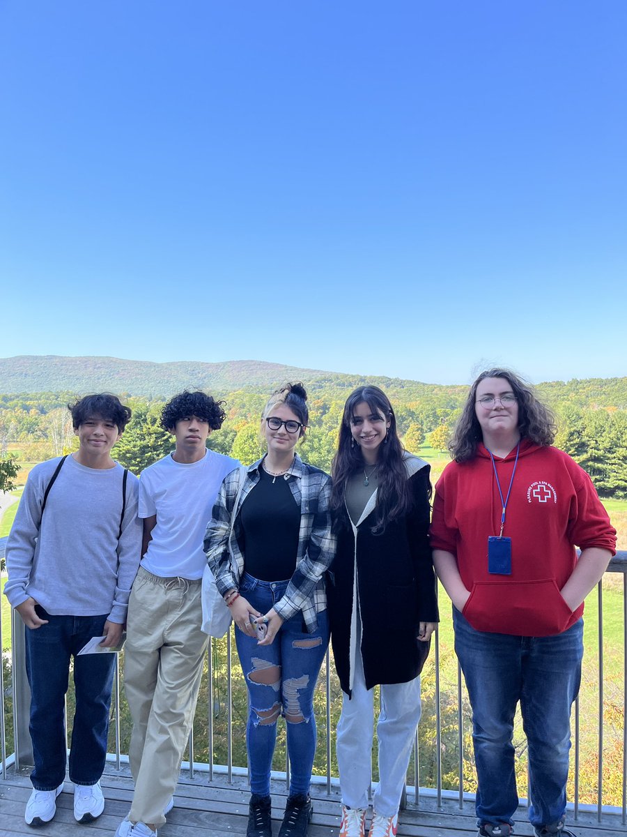 PerryWhs's tweet photo. …and more!!! #WeeExplore @WeehawkenTSD https://t.co/cfofE0EMsQ