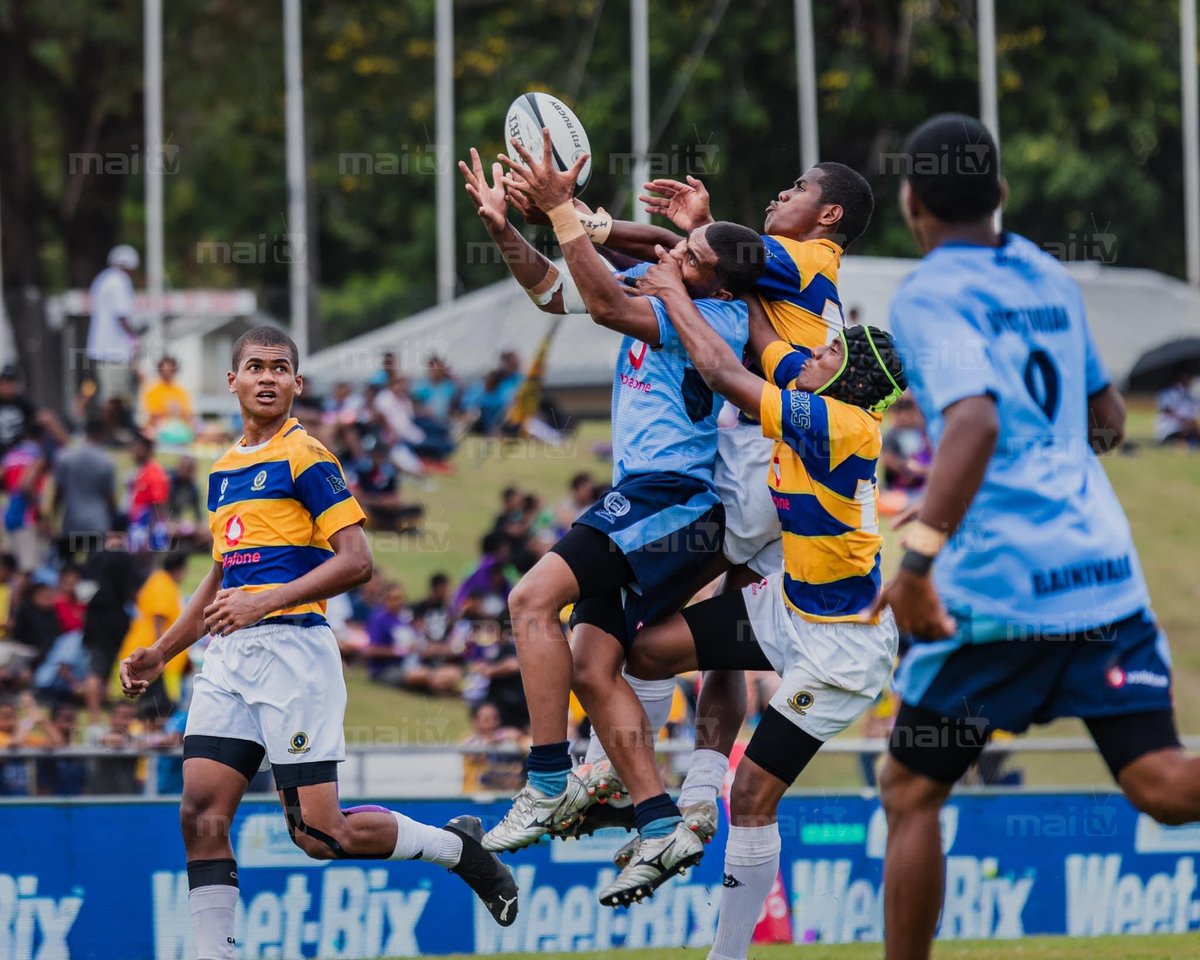 maitvfiji's tweet photo. Half Time:
Under 15 Vodafone Deans Final
RKS 12- 6 QVS
#Fiji #FijiNews #DeansFinal https://t.co/O3vwgZwKmO