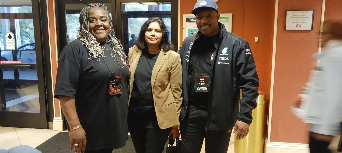 NiveditaChand13's tweet photo. Proud to be a delegate @sseulocal371
Carl and Mindy thanks for all the hardwork https://t.co/HNXTo0ipJO