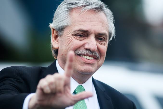 nandx_rejected's tweet photo. Faz o L aí @zeliaduncan https://t.co/7nxEUmXwTF