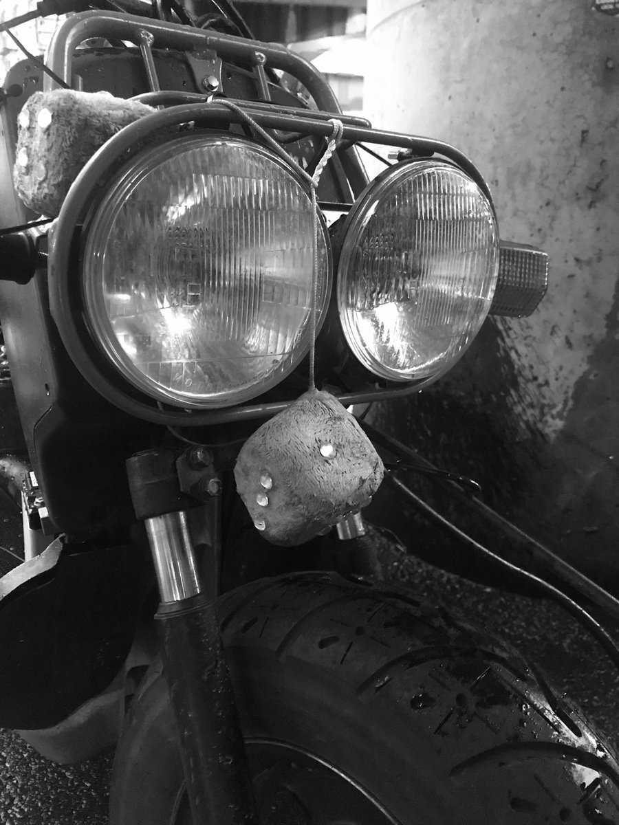 50FivePhotoJ's tweet photo. Street Photography
50Five Photo Journal
https://t.co/DHobDgisbU
#50FivePhotoJournal
#Photography
#StreetPhotography
#iPhone7
#iPhone7Camera
#Illinois
#Chicago
#SouthLoop
#WabashAvenue
#LoopAutoParks
#MiniBike
#FuzzyDice https://t.co/PjpexnePi4