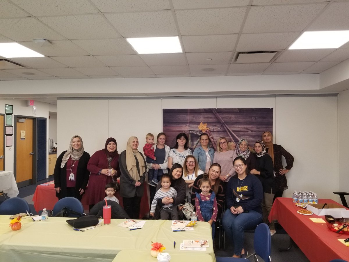 ErendiraEvers's tweet photo. Thank you all the Moms who come to a very special Snack & Chat we had a great time, Thank you Anna for all your hard work, this events can not be possible with out your help!#npd117 #snack #chat https://t.co/niixSobGo8
