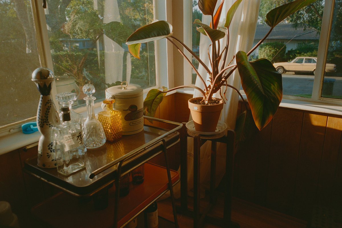 johnnyhomemovie's tweet image. Point and shoot photos i took inside my home