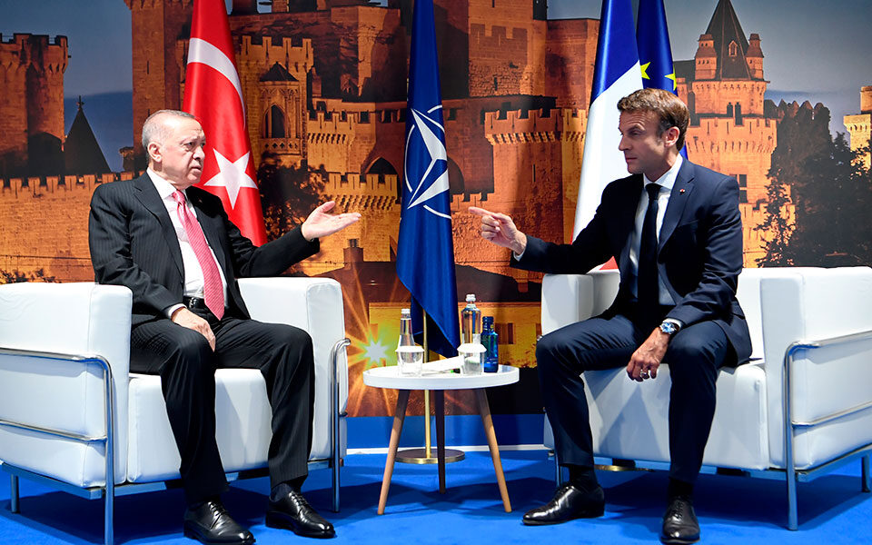 France rejects legality of Turkey-Libya memorandum dlvr.it/SZhbjz