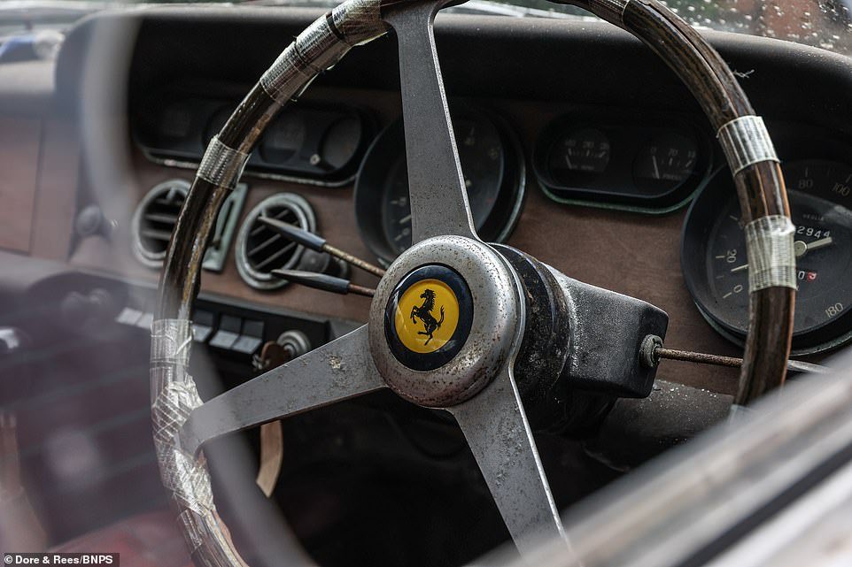 TheNorskaPaul's tweet photo. A dilapidated classic Ferrari is at auction Saturday & expected to achieve £70k at ##DoreandRees
The very rare 1964 #Ferrari330 GT 2+2 Series 1 is one of only 36 right hand drive models ever built & imported to UK almost 60 years ago & restored could easily sell £250k 🤷♂️😳 https://t.co/K2BH3n4QoK