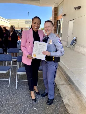 PGPDNews's tweet photo. Today, @cexalsobrooks held a press conference to launch Prince George’s County’s Breast Cancer Awareness Month initiative “Prince George’s Goes Pink”. She was joined by our very own POFC Austin who is a brave breast cancer survivor. #BreastCancerAwarenessMonth https://t.co/eZyCPhod1O