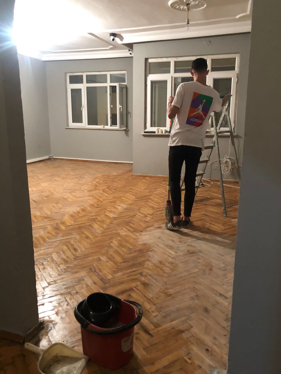 Gelibolu Ülkü Ocakları olarak yeni hizmet binamızı tutup temizliğine başlamış bulunmaktayız.

HAYIRLI UĞURLU OLSUN.