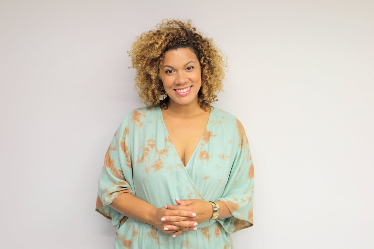 Workplace #burnout setting in? <a href="/Shopify/">Shopify</a> Leadership Development Facilitator &amp; Wellness Expert Nova Nicole teaches companies to proactively identify red flags at work, create boundaries, prioritize #selfcare, &amp; encourage employee #wellness. Learn more here: bit.ly/3CjUsZt