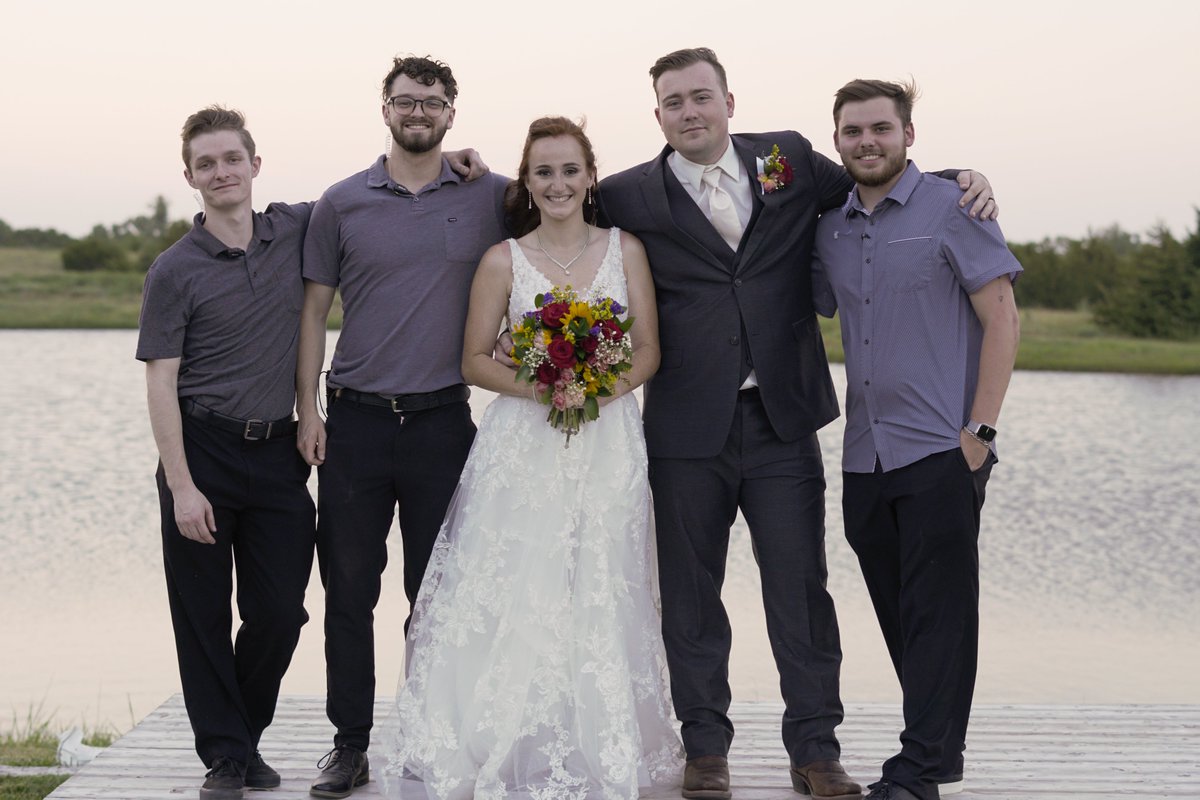 Swift Weddings tweet media
