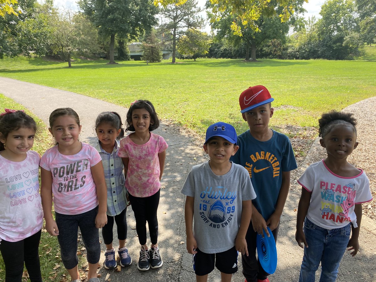 DCSVirtual's tweet photo. First Graders at Coffman Park in  @DublinOhio to play IRL! 
#BetterTogetherDCS
#AlwaysGrowingDCS
#PrepForSuccessDCS https://t.co/iuWtgbzAT1