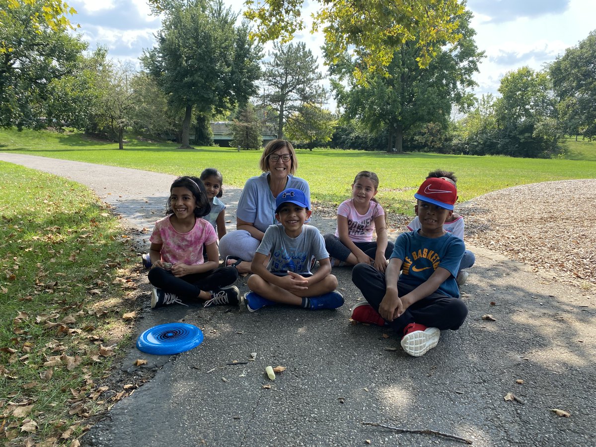 DCSVirtual's tweet photo. First Graders at Coffman Park in  @DublinOhio to play IRL! 
#BetterTogetherDCS
#AlwaysGrowingDCS
#PrepForSuccessDCS https://t.co/iuWtgbzAT1