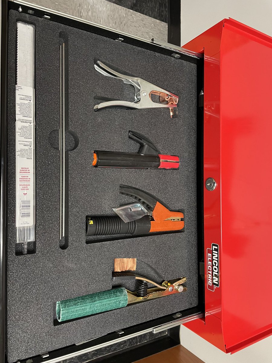 AgWithMissLee's tweet photo. We received funds from Grants for Growing to purchase the Teaching Aid Toolbox that will allow students to experience welding in the classroom prior to being in the shop! I canβt wait to implement this in class @TractorSupply @NationalFFA @LincolnElectric #GrantsForGrowing https://t.co/IP8XAP86ny