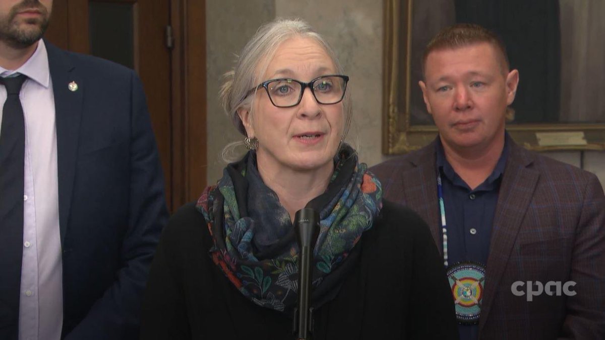 As First Nations recover and rebuild from Hurricane Fiona, Indigenous Services Canada will be there to support their needs. Today <a href="/SeanFraserMP/">Sean Fraser</a>, <a href="/JaimeBattiste/">Jaime Battiste</a> and I provided an update on the latest: bit.ly/3fRUkso