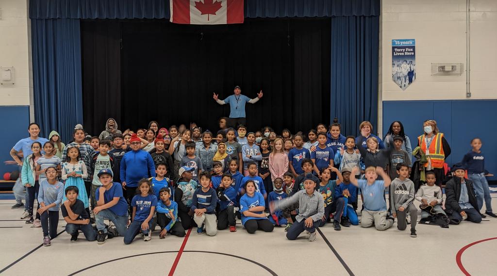 The <a href="/EastbournePDSB/">Eastbourne Drive PS</a> Eagles wishing the <a href="/BlueJays/">Toronto Blue Jays</a> good luck in the playoffs! LET'S GO BLUE JAYS!! #BlueJays #NextLevel #Postseason