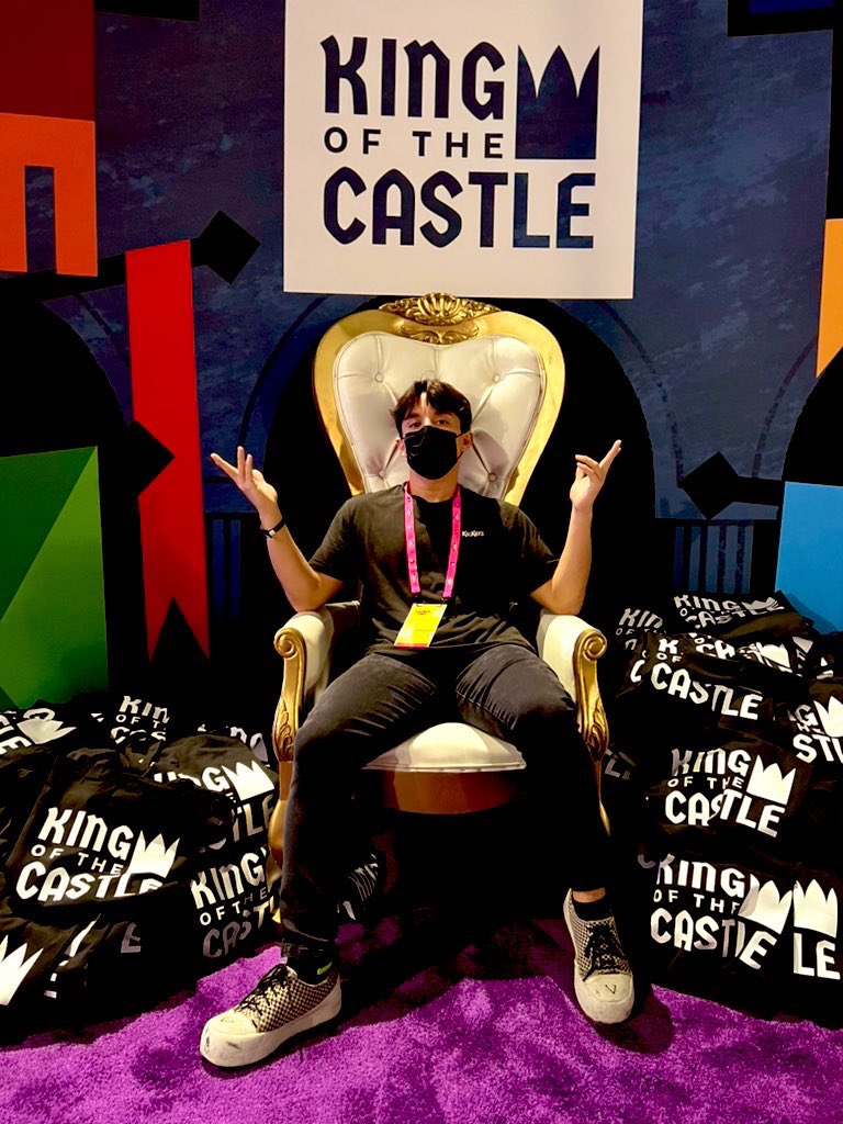 enriquegcavazos's tweet image. Very excited to be streaming @kotc_game from @Team17 booth and twitch channel! It’s a new game coming to steam early 2023 but you can watch me play it today at 4pm PT or 7pm EST! Henrykween will be King of the Castle 👑#twitchcon #indiegame