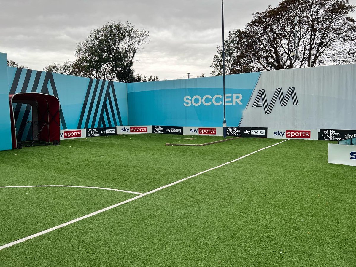 Wrap graphics signs #print #graphics #wrap #signs #boards #soccer #racism #london 
-
wrapgraphics.co.uk