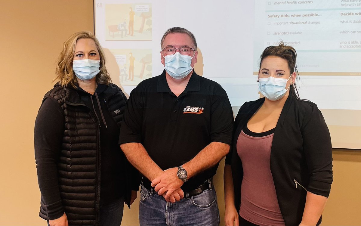 angela_sereda's tweet photo. Great to have our Mobile Integrated Health #CommunityParamedics from @MedavieWest Moose Jaw attend the 2-day ASIST Course put on by @SaskHealth MHA. #SuicidePrevention @CMHA_NTL @CMHA_SK https://t.co/sNJj85Q3GF