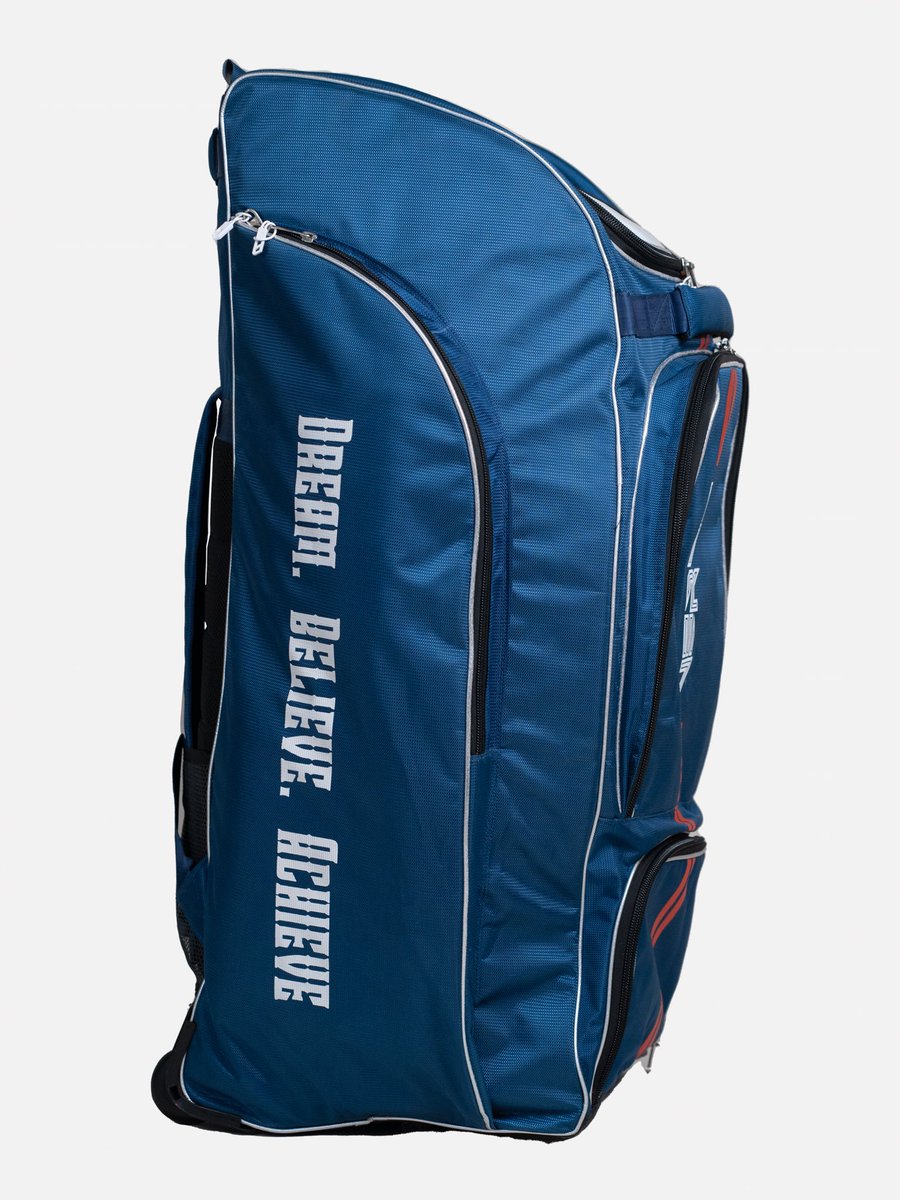 TeamTekUK's tweet photo. Can’t get enough of that wonderful Duff…with ample storage for all your kit and then some and even wheels!

✅Check the webshop to discover the full list of features, a whole heap of bag for £80👌

https://t.co/YdD6HX9Pcm https://t.co/EaasWr7EXI