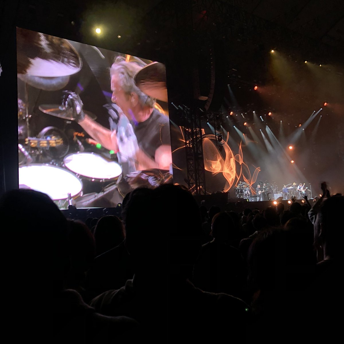 crazytrain876's tweet photo. HB!Tico!
#BonJovi #ボンジョヴィ #THINFSTour #TokyoDome #bonjoviMemories 11/26/2018
https://t.co/gQKYBISheF 📸 https://t.co/GB1eQPatFD