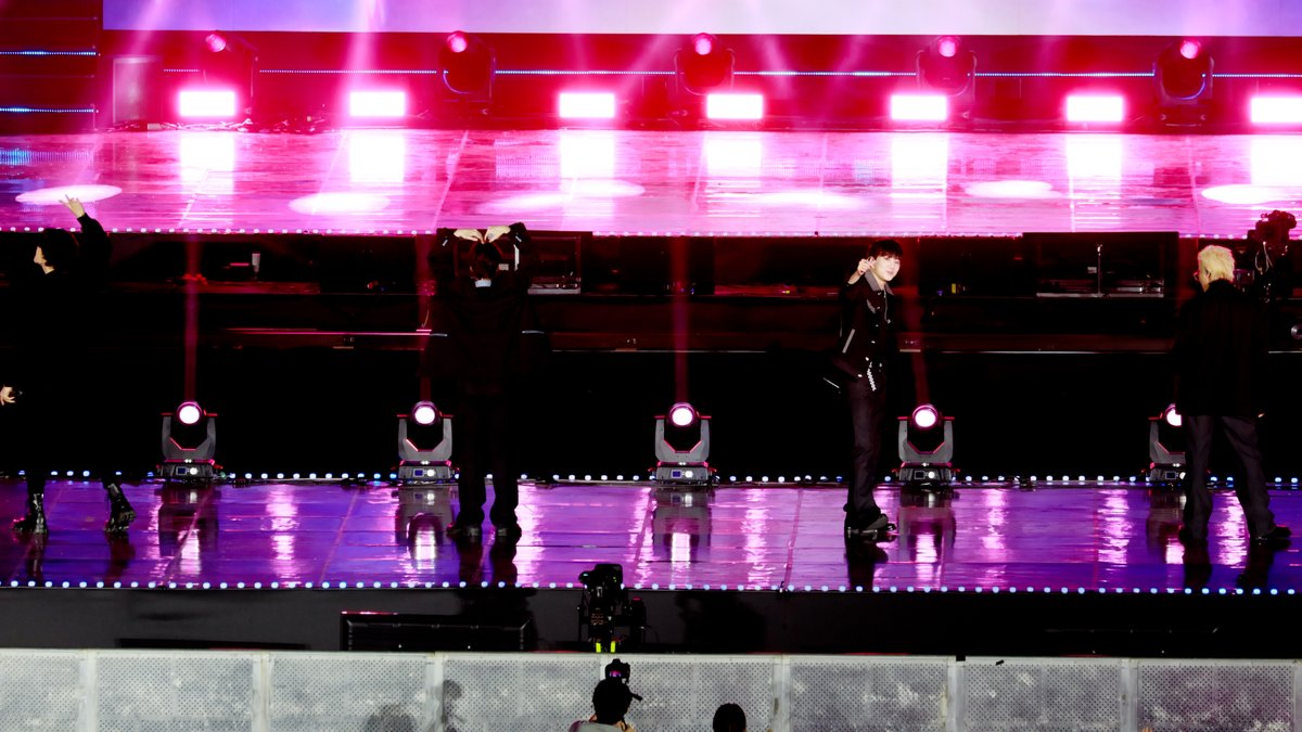 WINNERRockMusic's tweet photo. https://t.co/Lo2G9LUqkQ
20221007 더케이 콘서트
위너(WINNER) 릴리 릴리(REALLY REALLY) | 4K 직캠 | 221007 
릴리 릴리(REALLY REALLY)
강승윤, 이승훈, 송민호, 김진우 4K 60P 락뮤직 직캠 Rock Music FANCAM https://t.co/mvWsPTg3yI